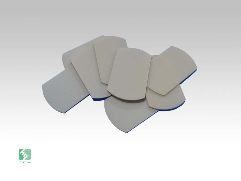 Tampons isolants de substrat de nitrure d'aluminium en céramique AlN personnalisés